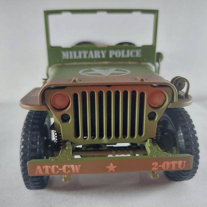 Jeep wIllys Militar , KDW, Escala 1-18 4