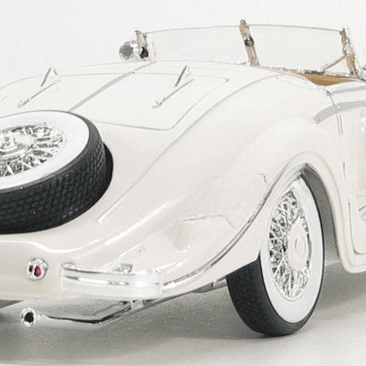 Mercedes Benz 500K ROADSTER 1936, Escala 1/18, maisto 2
