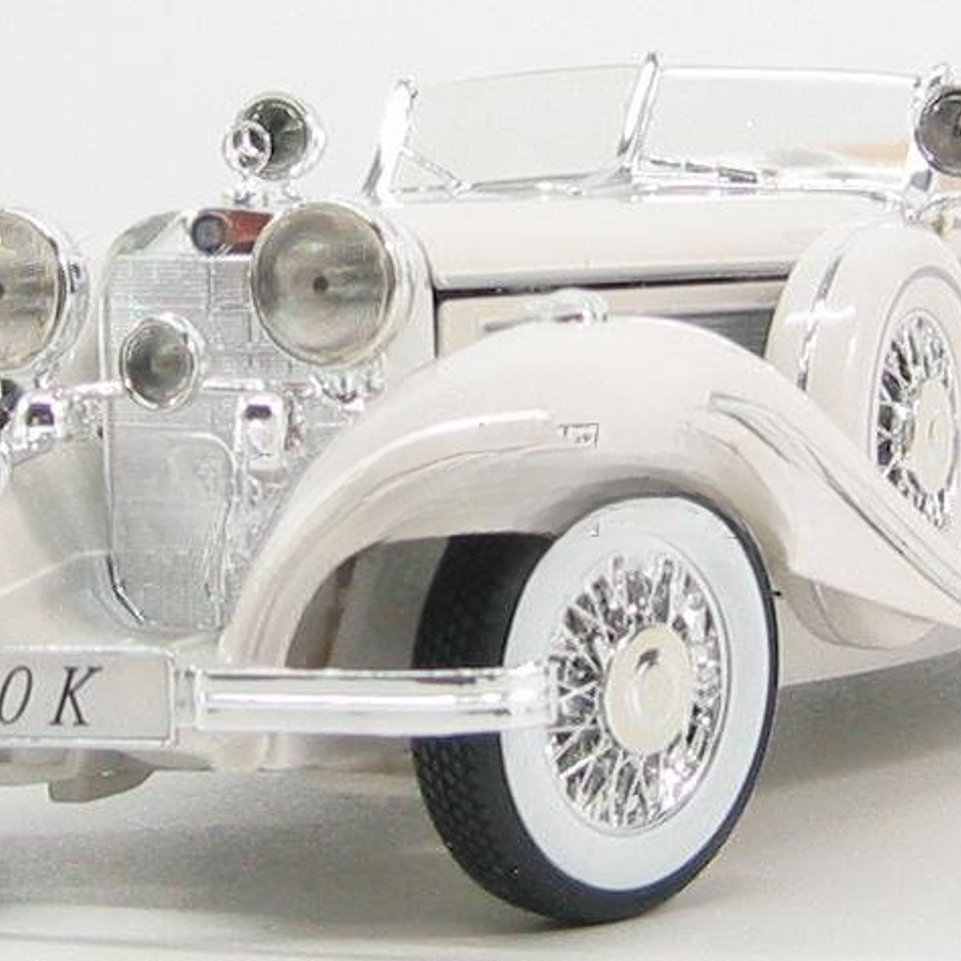 Mercedes Benz 500K ROADSTER 1936, Escala 1/18, maisto 3