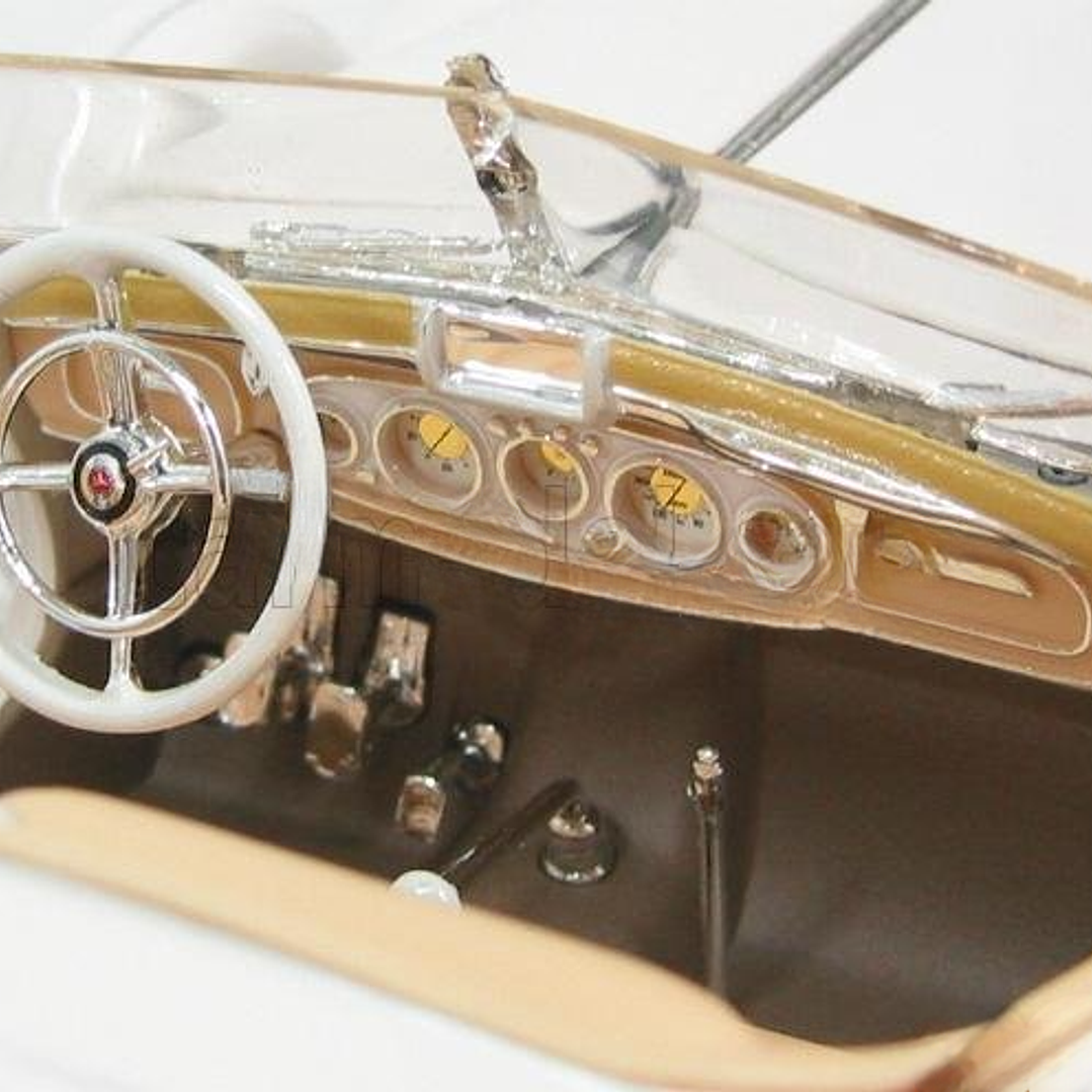 Mercedes Benz 500K ROADSTER 1936, Escala 1/18, maisto 4