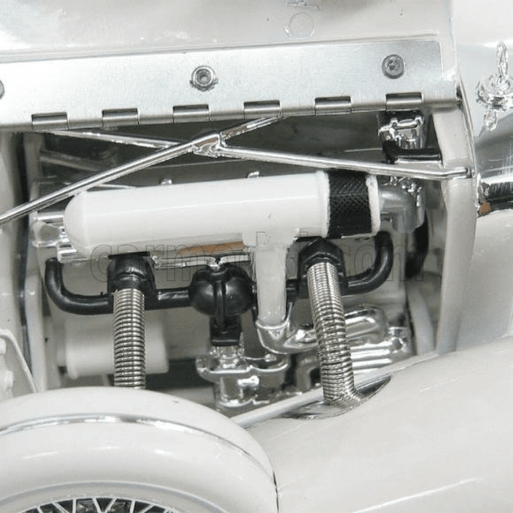 Mercedes Benz 500K ROADSTER 1936, Escala 1/18, maisto 6