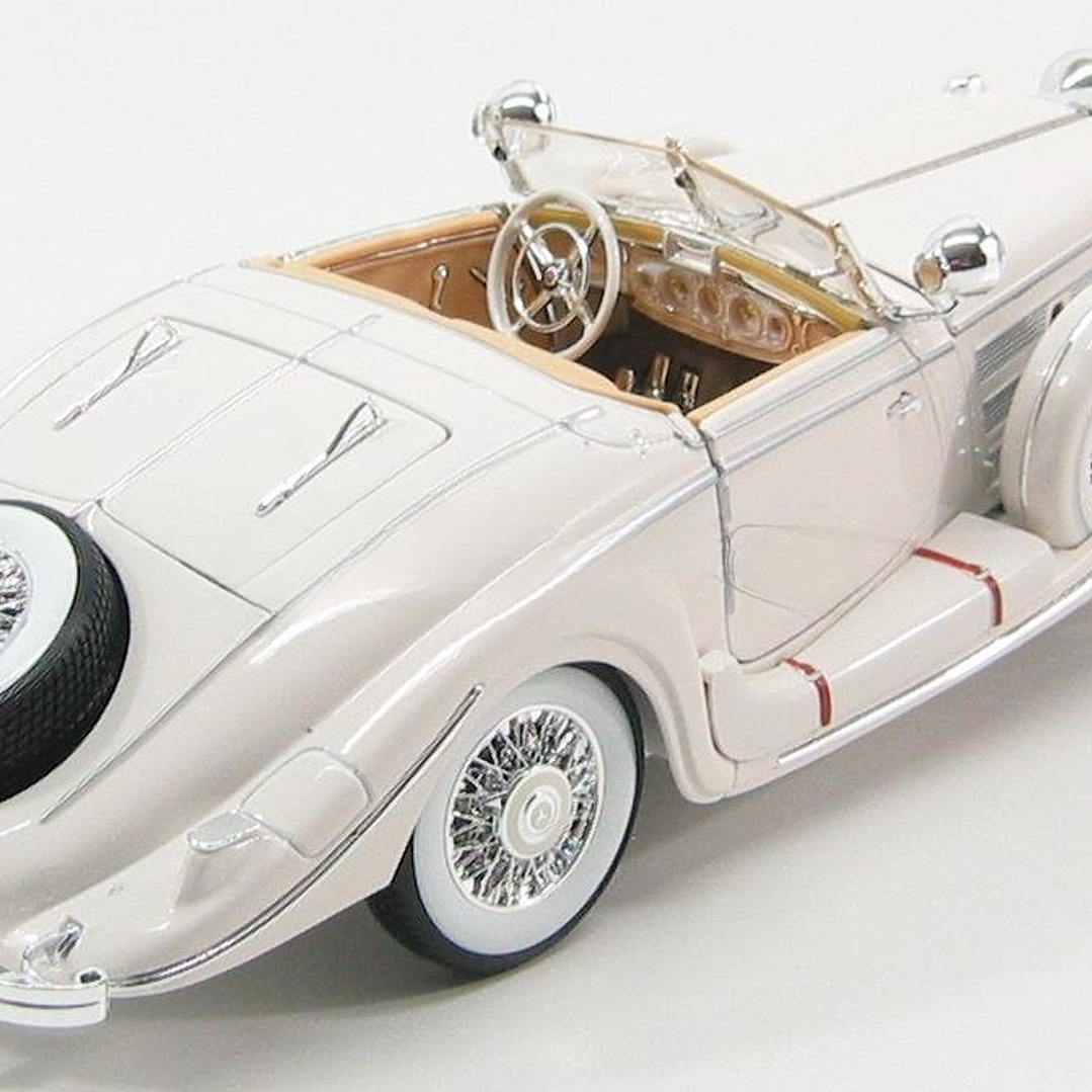 Mercedes Benz 500K ROADSTER 1936, Escala 1/18, maisto 8