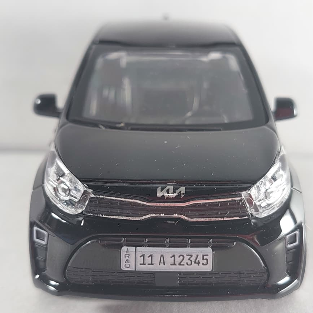 Kia Picanto NEGRO Carro A Escala 1/36 LEDS 5