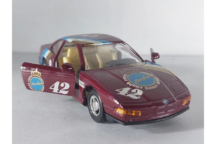 BMW 850, Escala 1:36,  marca sunny side-