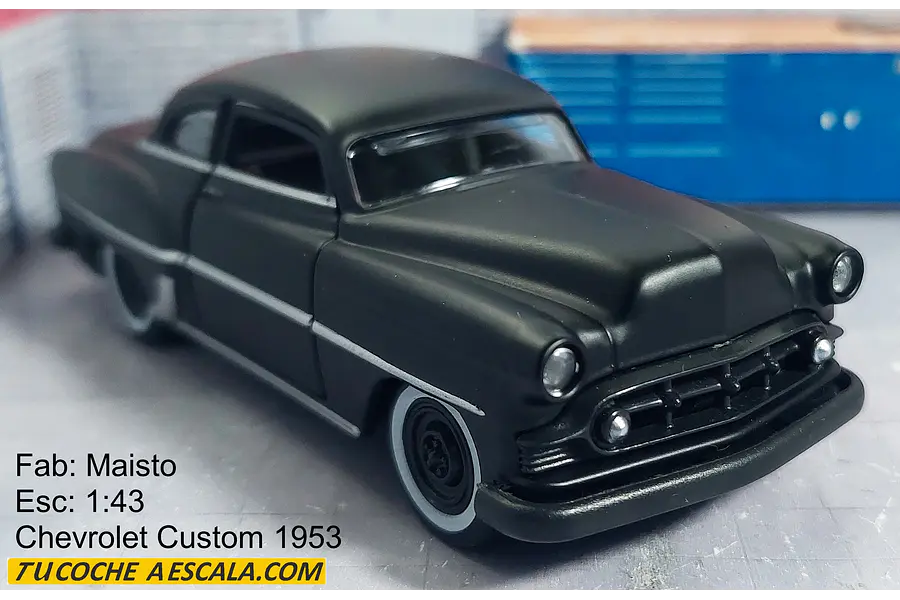 CHEVROLET Custom 1953 Marca MAISTO 1/43