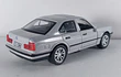 BMW SERIE 5 E34 GRIS, Escala 1/36 luces LED