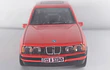 BMW SERIE 5 E34 ROJO Escala 1/36 luces LED