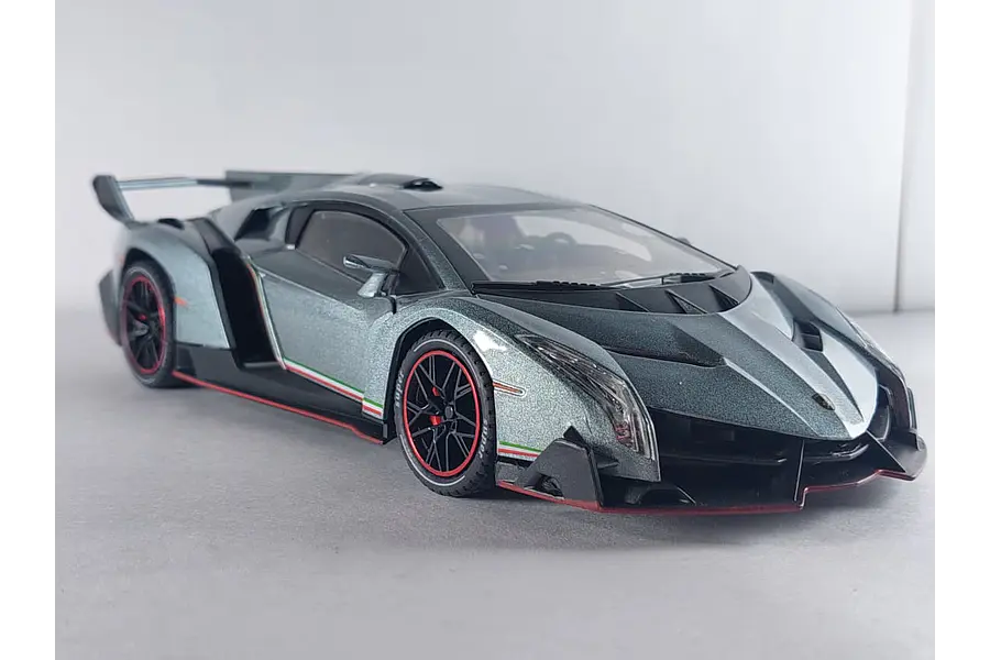 Lamborghini Veneno Escala 1/24 luces LED Marca China