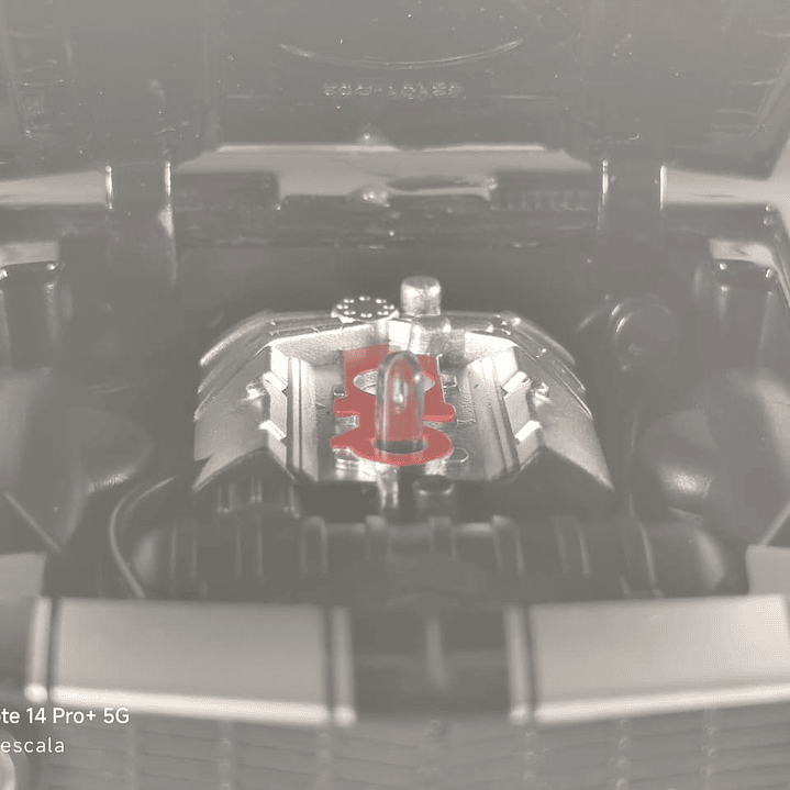 Chevrolet Camaro SS Marca CHINA ESCALA 1/32 Luces LED 7