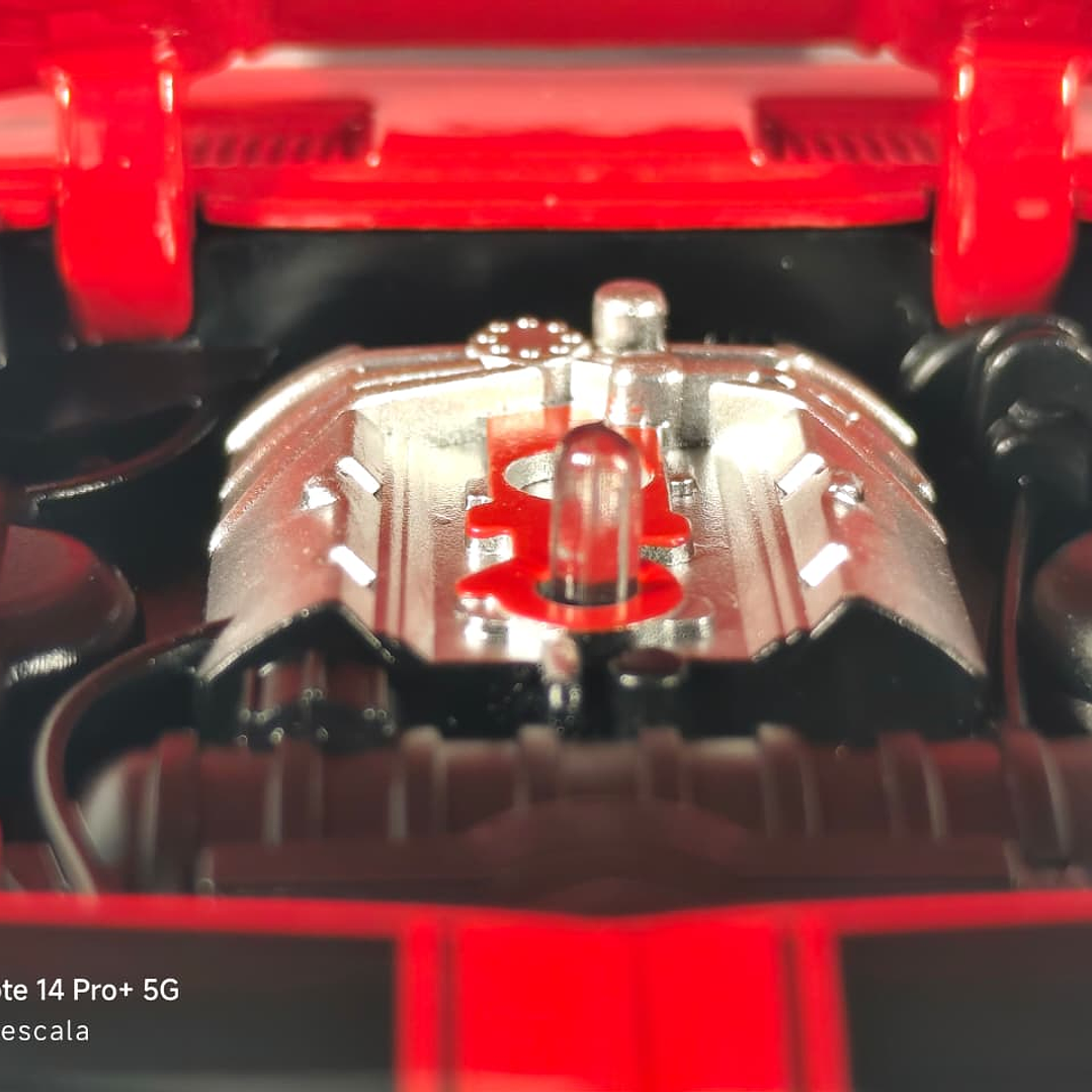 Chevrolet Camaro SS Marca CHINA ROJO 1/32 Luces LED 9