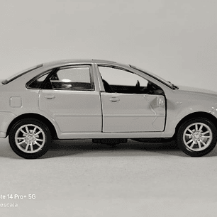 Chevrolet Optra 1/36 Chino Luces LED Gris