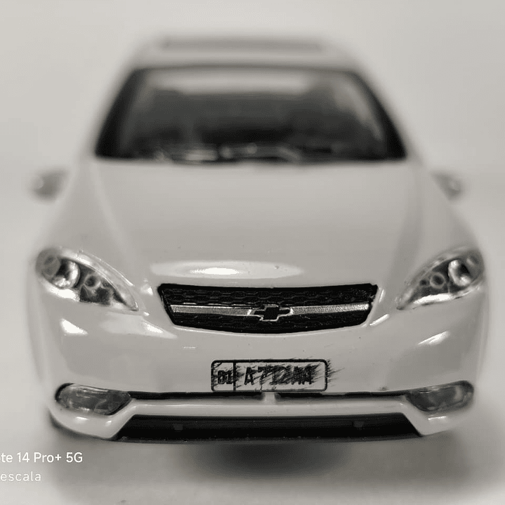 Chevrolet Optra 1/36 Chino Luces LED Gris 3