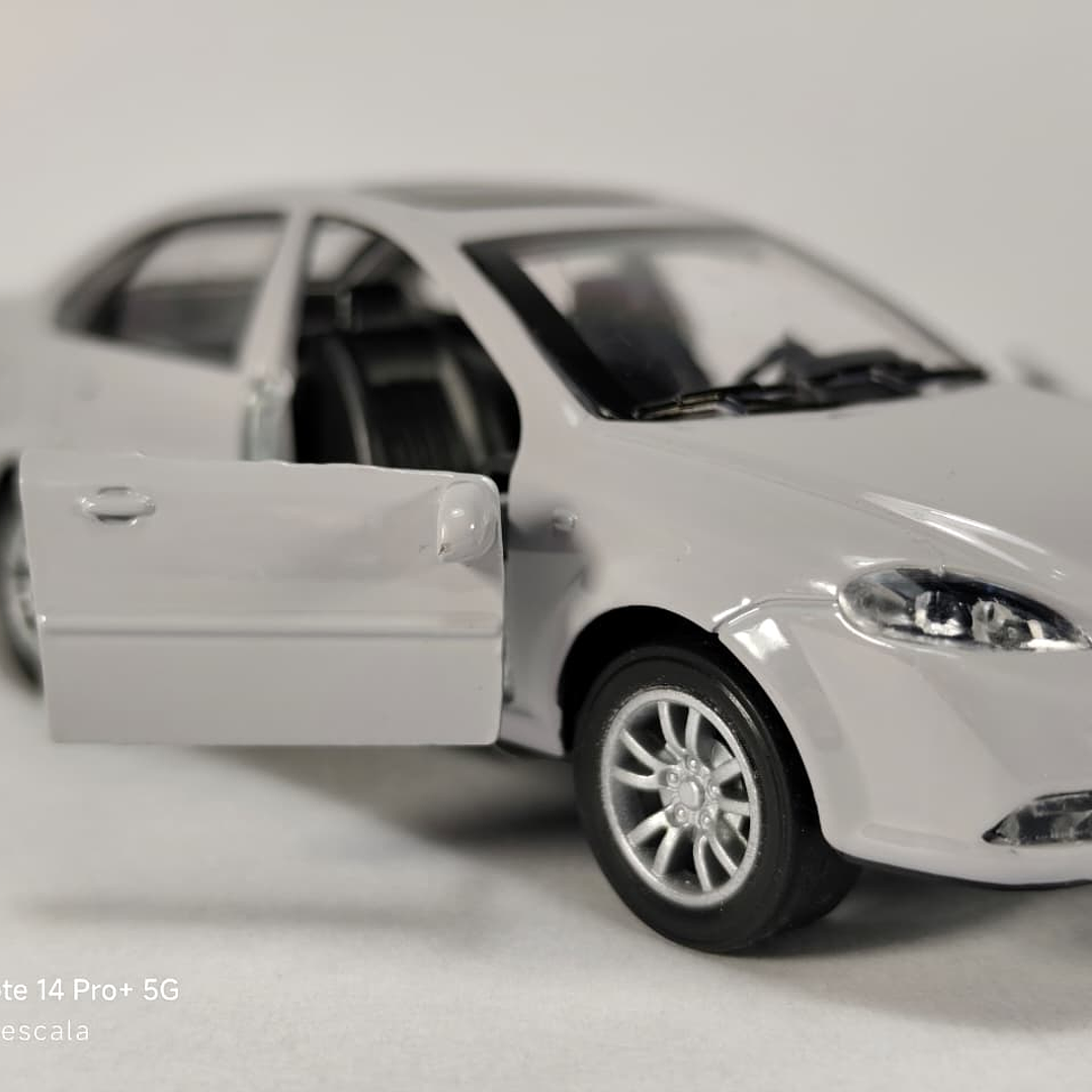 Chevrolet Optra 1/36 Chino Luces LED Gris 4