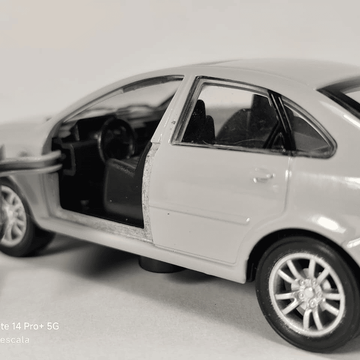 Chevrolet Optra 1/36 Chino Luces LED Gris 8