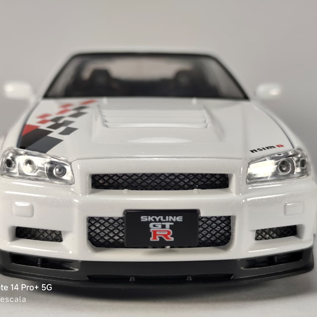 Nissan Skyline GTR  1:24 Jinlifang Blanco 1