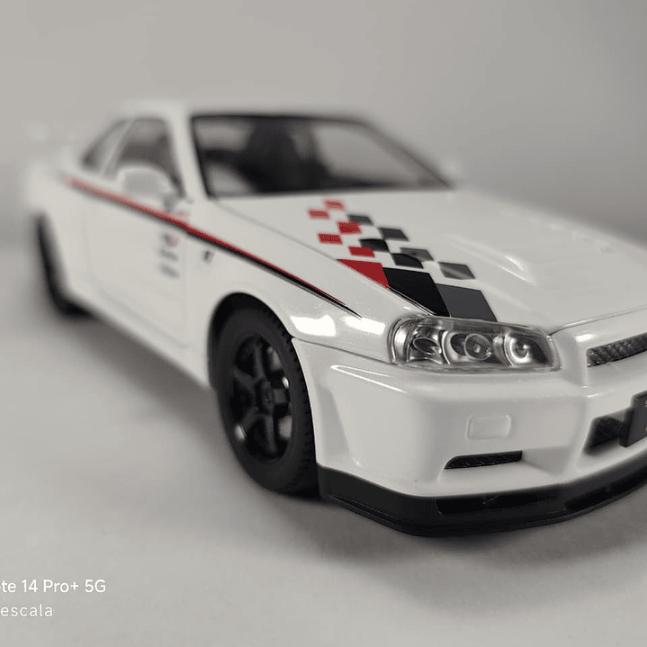Nissan Skyline GTR  1:24 Jinlifang Blanco 6