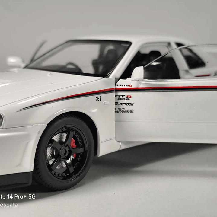 Nissan Skyline GTR  1:24 Jinlifang Blanco 7