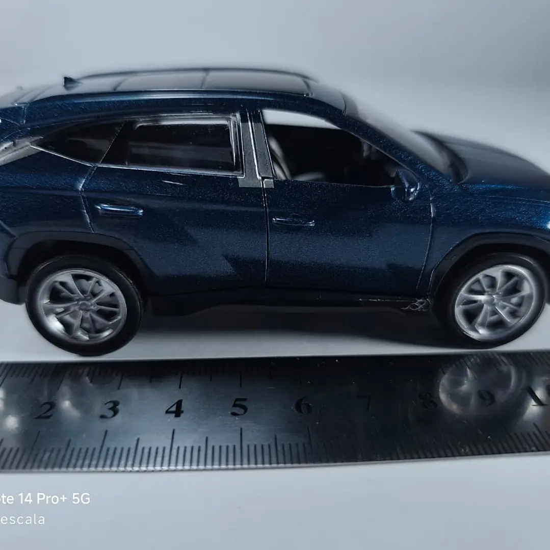Hyundai Tucson azul escala 1/36 Luces Led 7