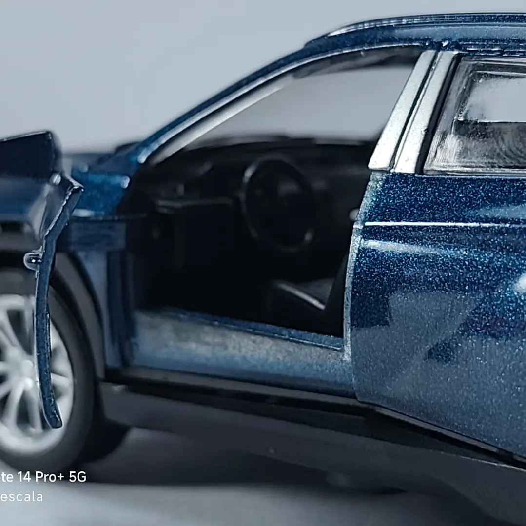 Hyundai Tucson azul escala 1/36 Luces Led 8