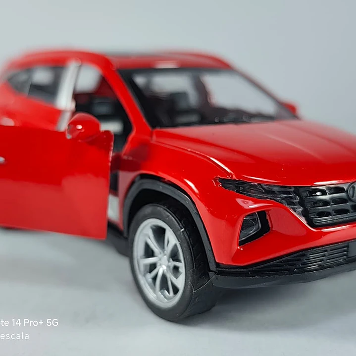 Hyundai Tucson Rojo escala 1/36 Luces Led 3