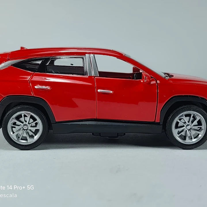 Hyundai Tucson Rojo escala 1/36 Luces Led 5