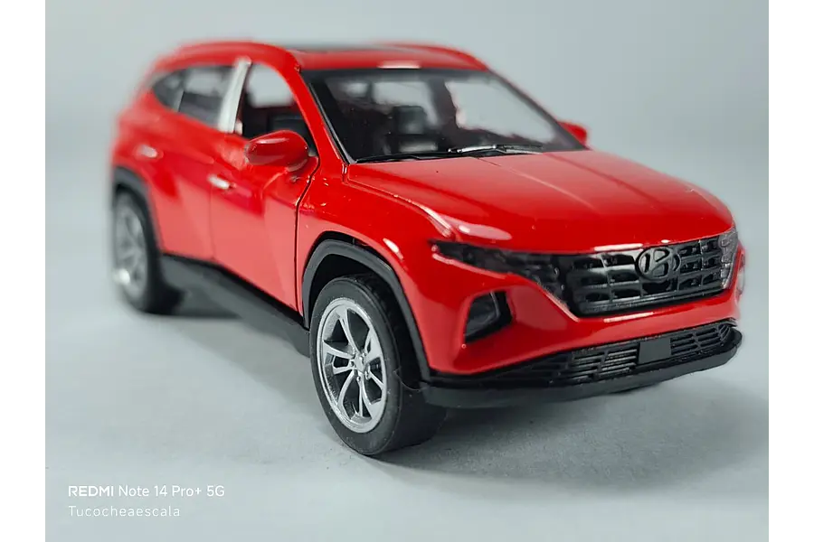 Hyundai Tucson Rojo escala 1/36 Luces Led