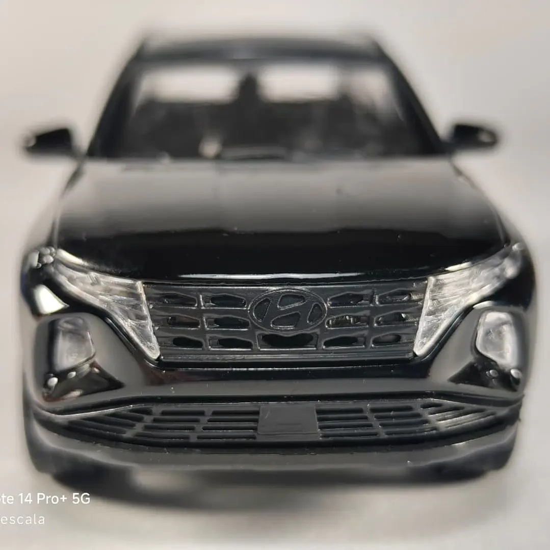 Hyundai Tucson Negro escala 1/36 Luces Led- 2