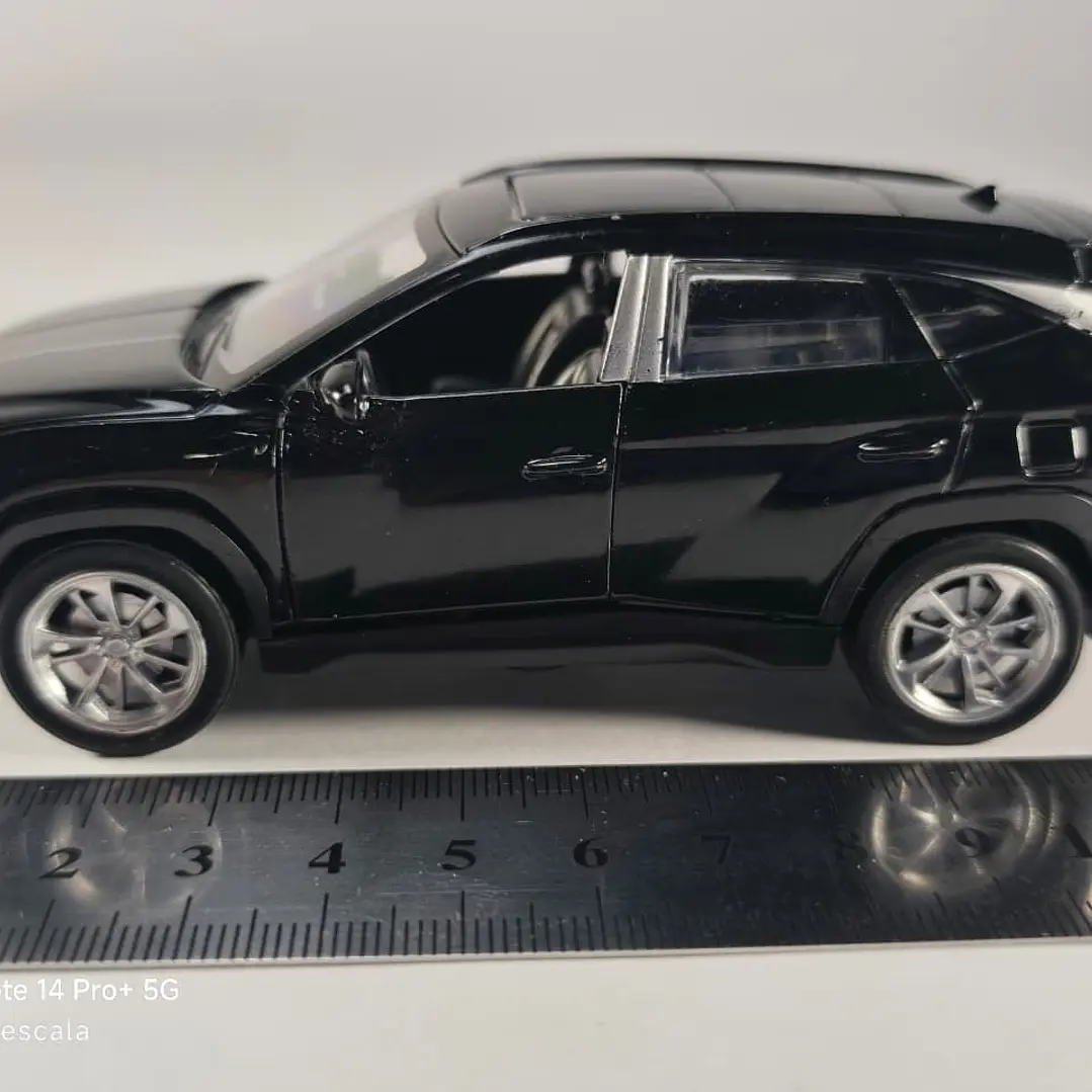 Hyundai Tucson Negro escala 1/36 Luces Led- 4