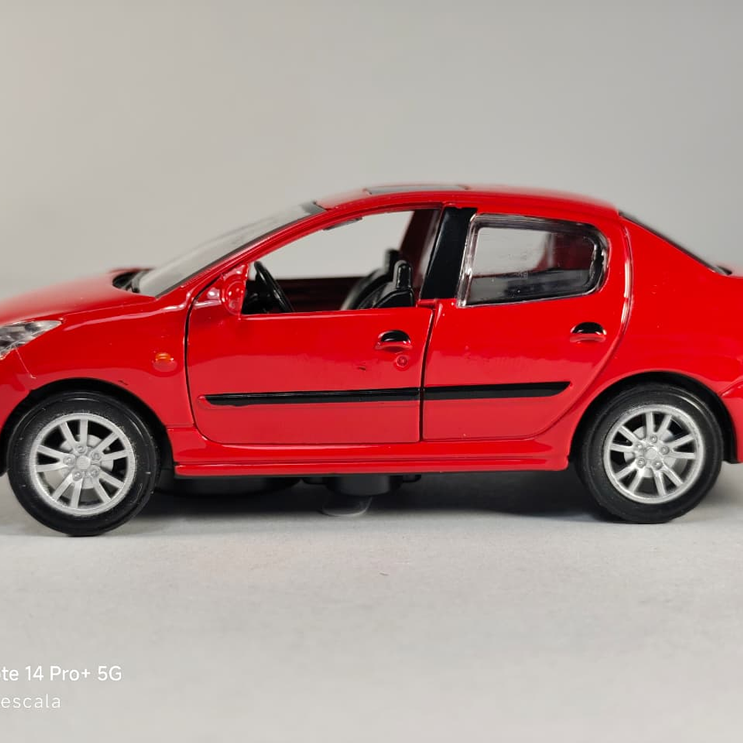 PEUGEOT 207, Escala 1:36, Marca china ROJO 3