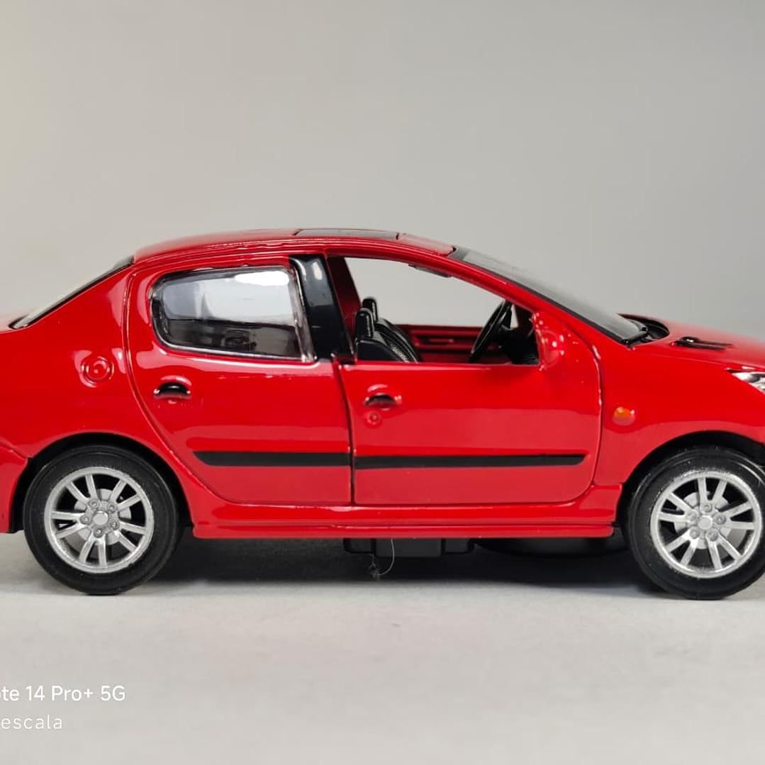PEUGEOT 207, Escala 1:36, Marca china ROJO 4