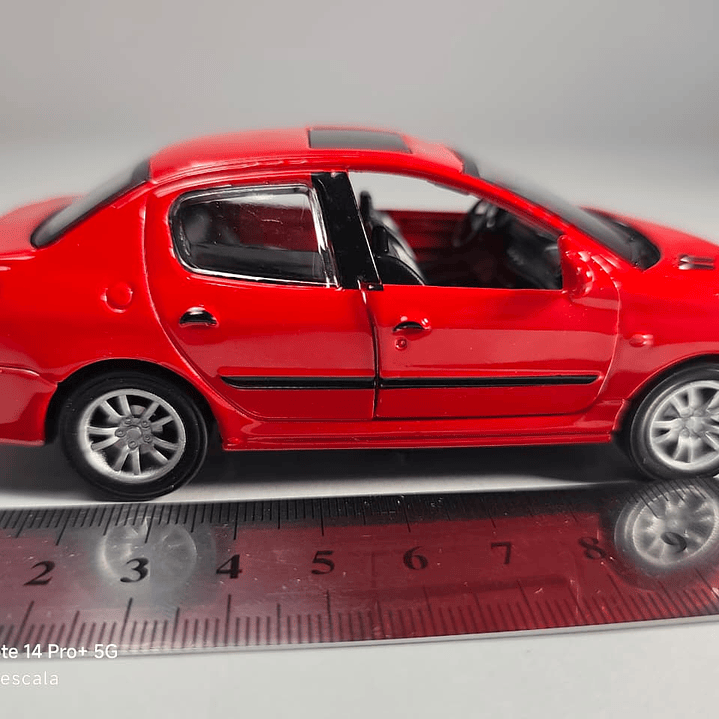 PEUGEOT 207, Escala 1:36, Marca china ROJO 9