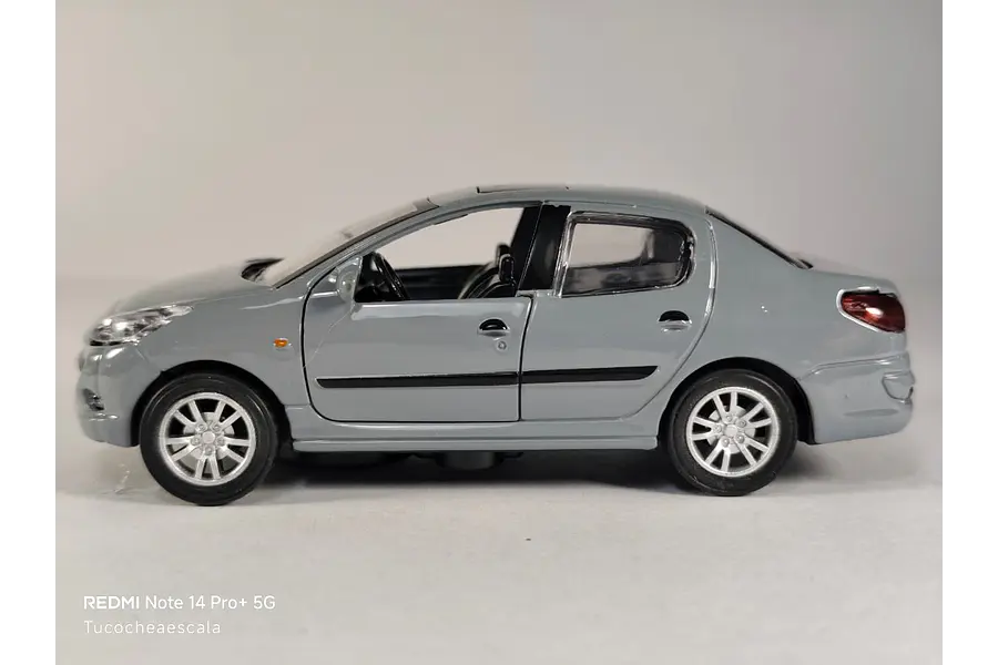 PEUGEOT 207, Escala 1:36, Marca china gris