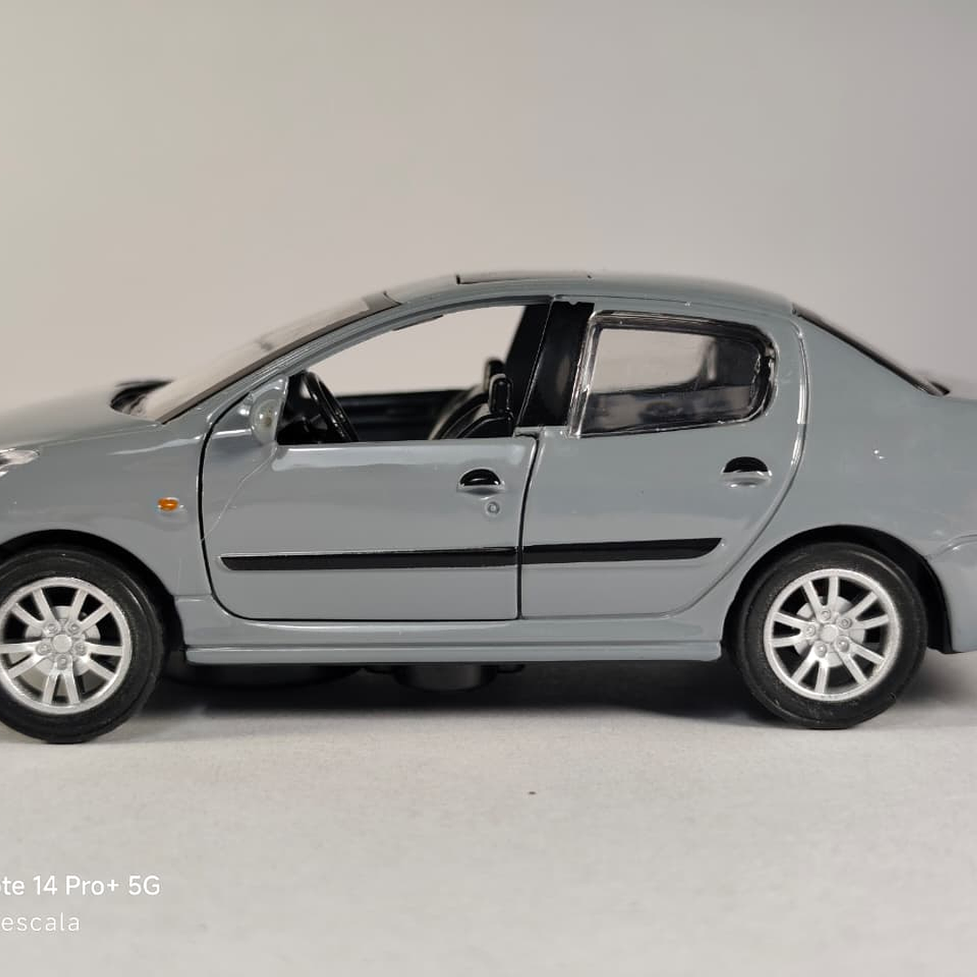 PEUGEOT 207, Escala 1:36, Marca china gris 1