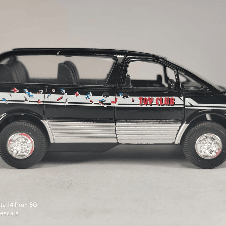 TOYOTA PREVIA Negro ESCALA 1/32 MARCA CHINA  3