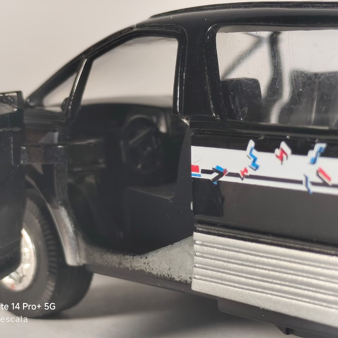 TOYOTA PREVIA Negro ESCALA 1/32 MARCA CHINA  6