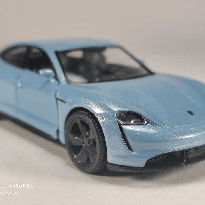 Porsche Taycan Turbo S, Welly, Escala 1-36 1