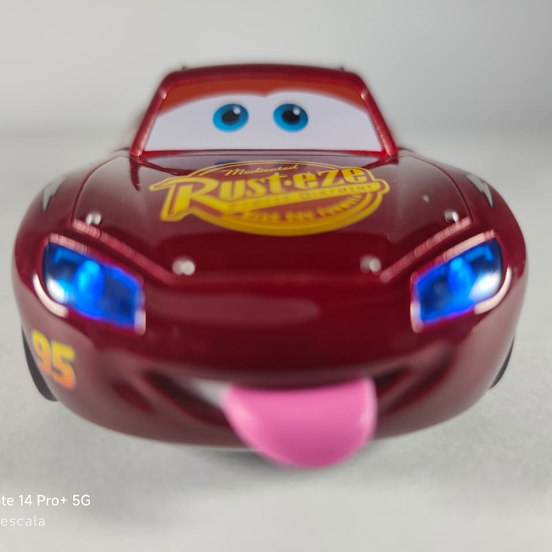 Rayo Mcqueen 1/32 Carro de juguete con luces y sonido 3