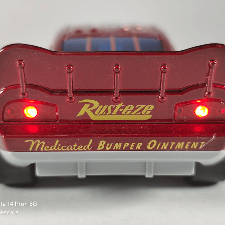 Rayo Mcqueen 1/32 Carro de juguete con luces y sonido 4