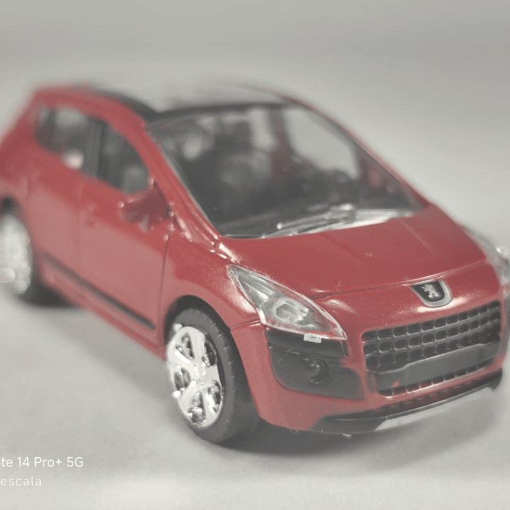 Peugeot 3008 , Escala 1/64 Marca Norev 1