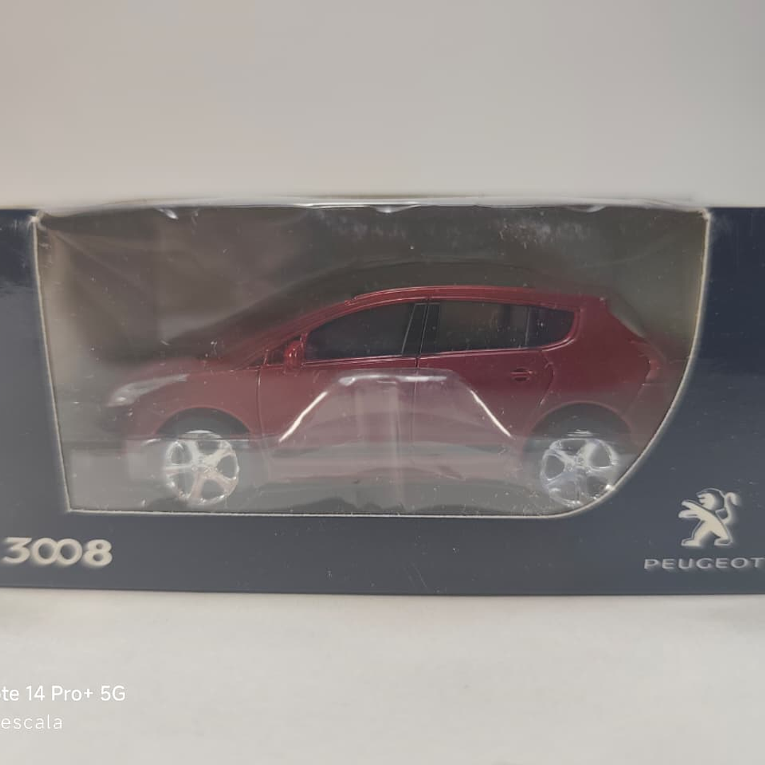 Peugeot 3008 , Escala 1/64 Marca Norev 3