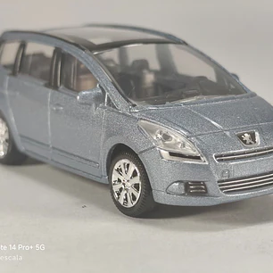 Peugeot 5008 , Escala 1/64 Marca Norev