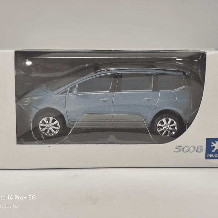 Peugeot 5008 , Escala 1/64 Marca Norev 5