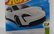 PORSCHE Taycan turbo s Hot Wheels, Escala 1-64-
