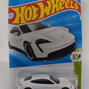 PORSCHE Taycan turbo s Hot Wheels, Escala 1-64-