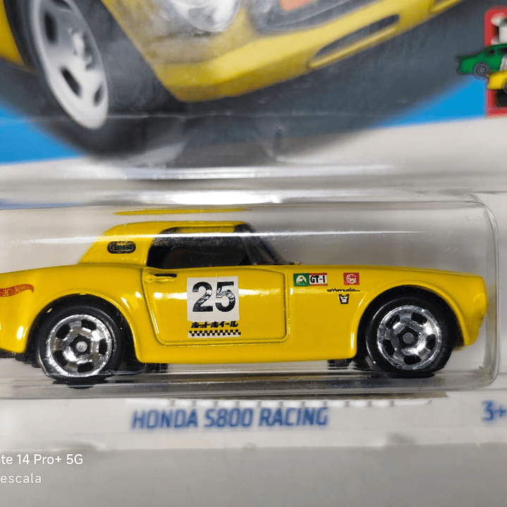 BMW 2002 Hot Wheels, Escala 1-64 2