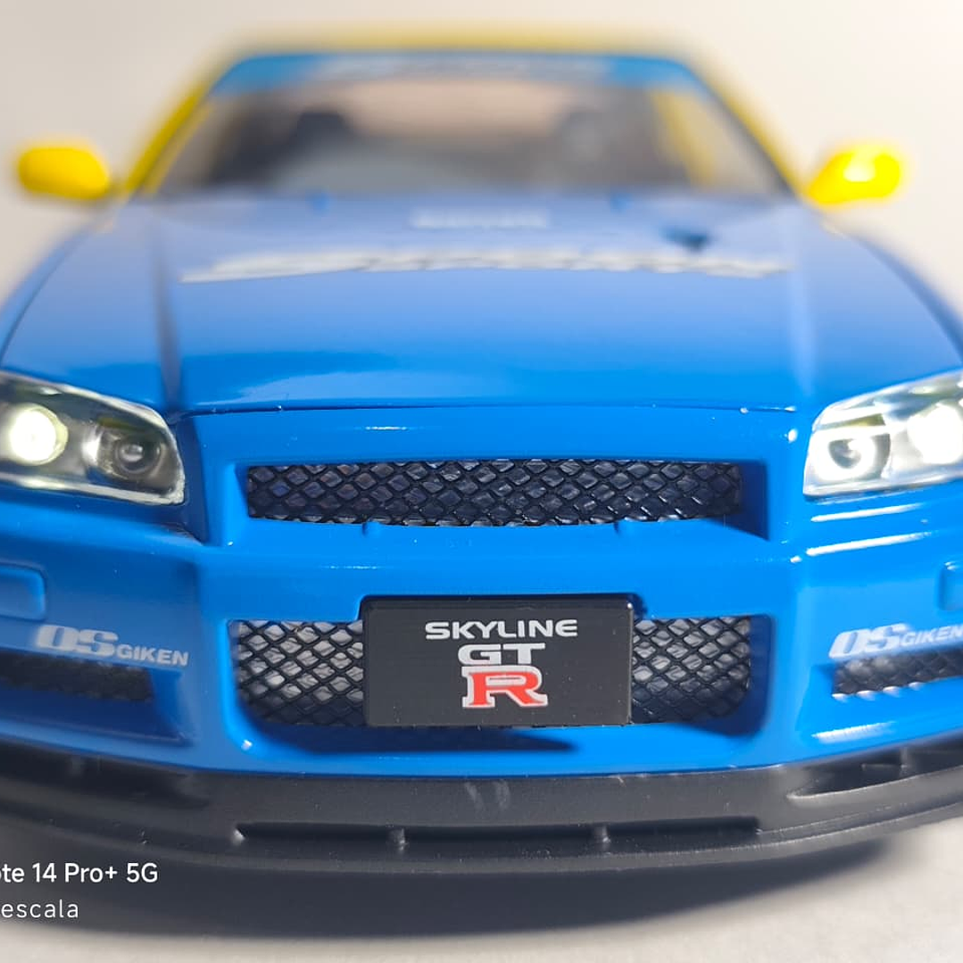 Nissan Skyline Gtr  ESCALA 1:24 MARCA JINLIFANG, AMARILLO  2