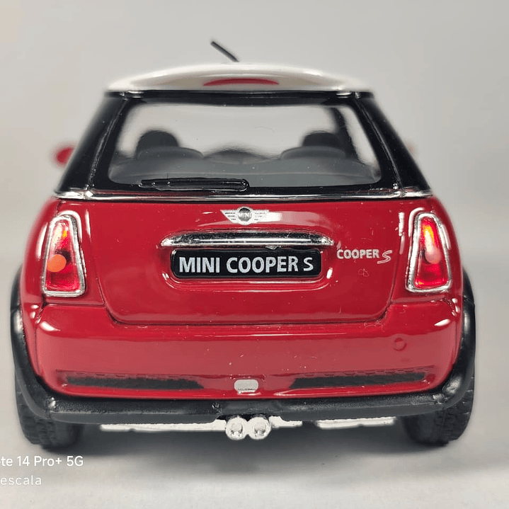 Mini Cooper S ROJO,  Escala 1/28 marca kinsmart   5