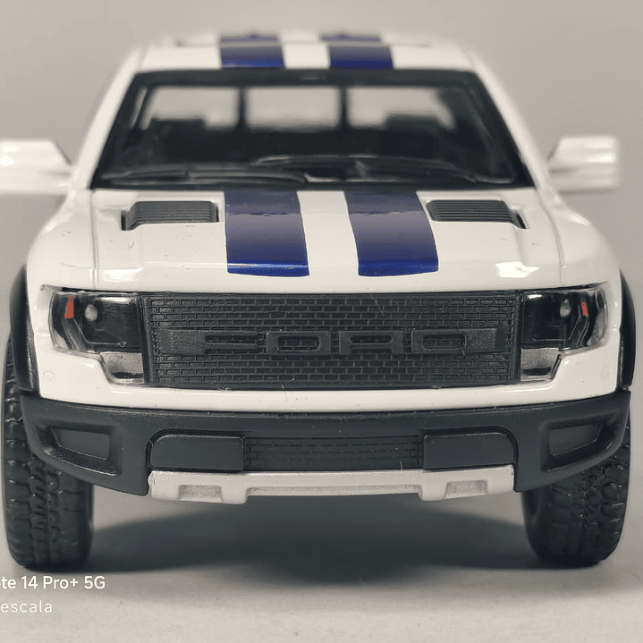 Ford F-150 Raptor 2013 blanca, Kinsmart, Escala 1-36 3
