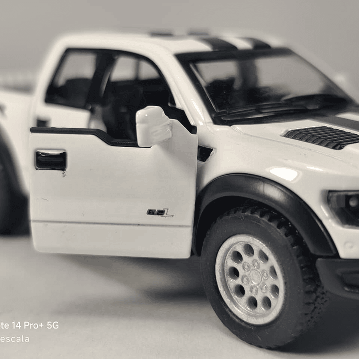 Ford F-150 Raptor 2013 blanca, Kinsmart, Escala 1-36 4
