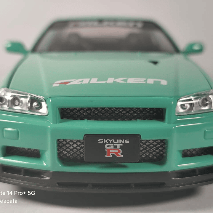 Nissan Skyline Gtr Falken ESCALA 1:24 MARCA JINLIFANG,  4